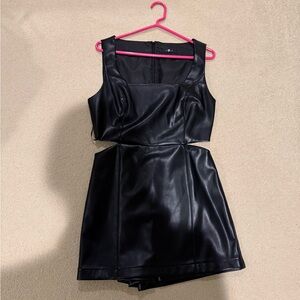 NWOT 7forallmankind black romper